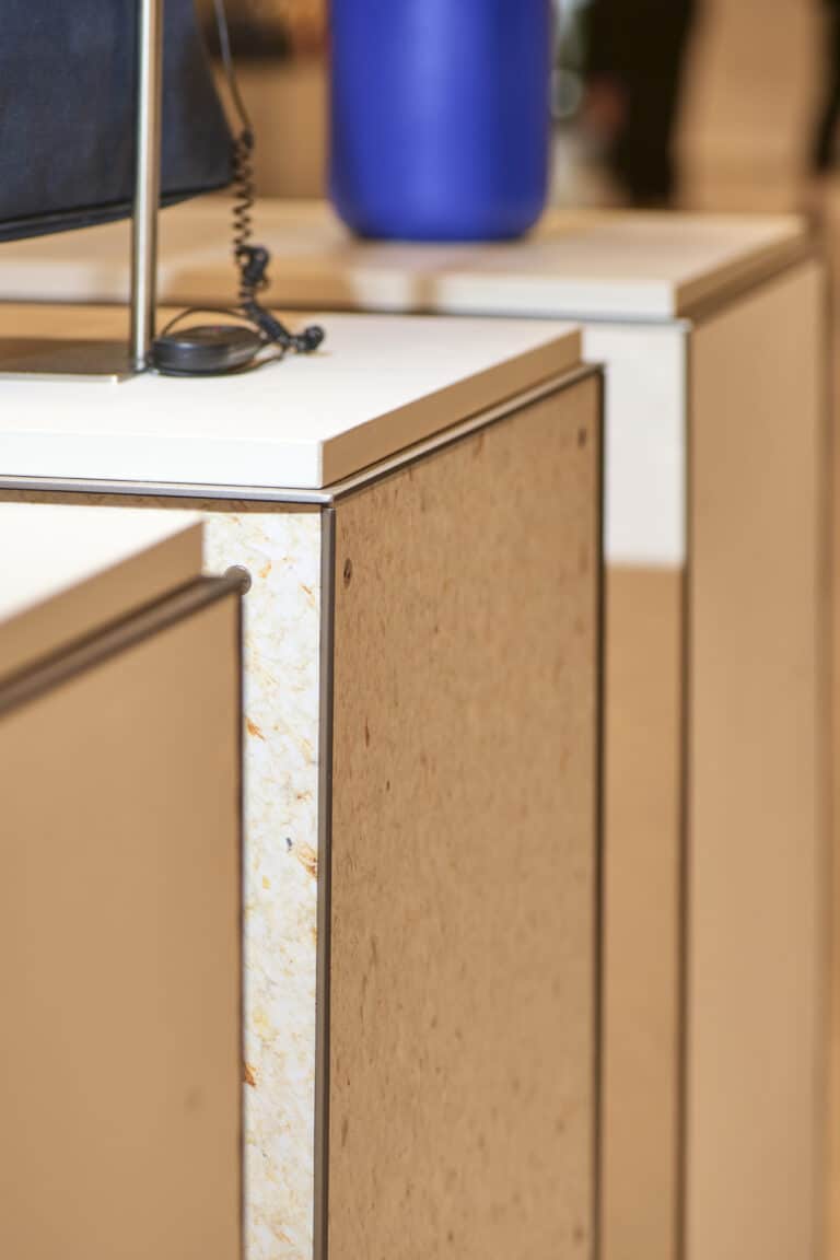 Reselfridges display stand detail