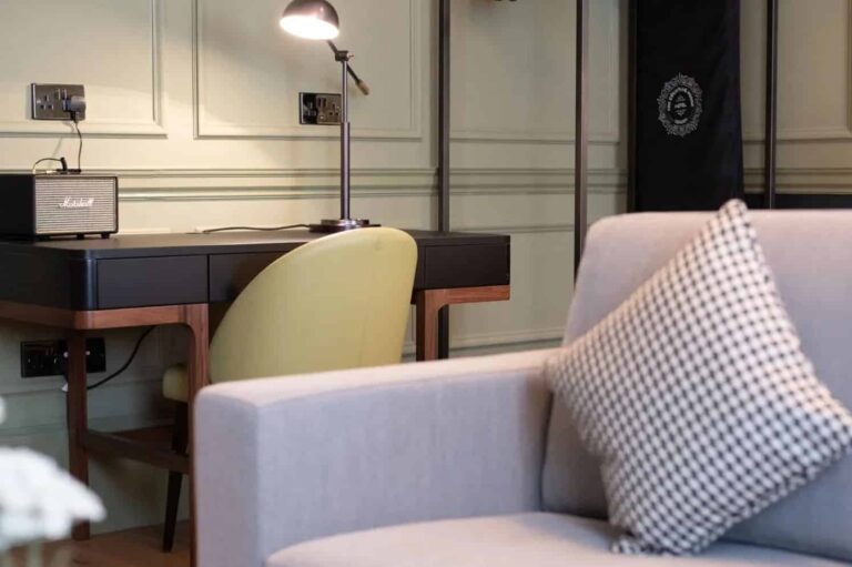 The Counting House Superior Detail